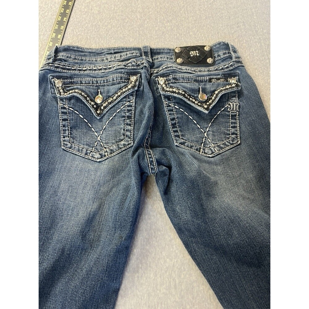 Miss Me Jeans Bling Pockets Rhinestone 30x29 Women’s Denim Flap Pockets